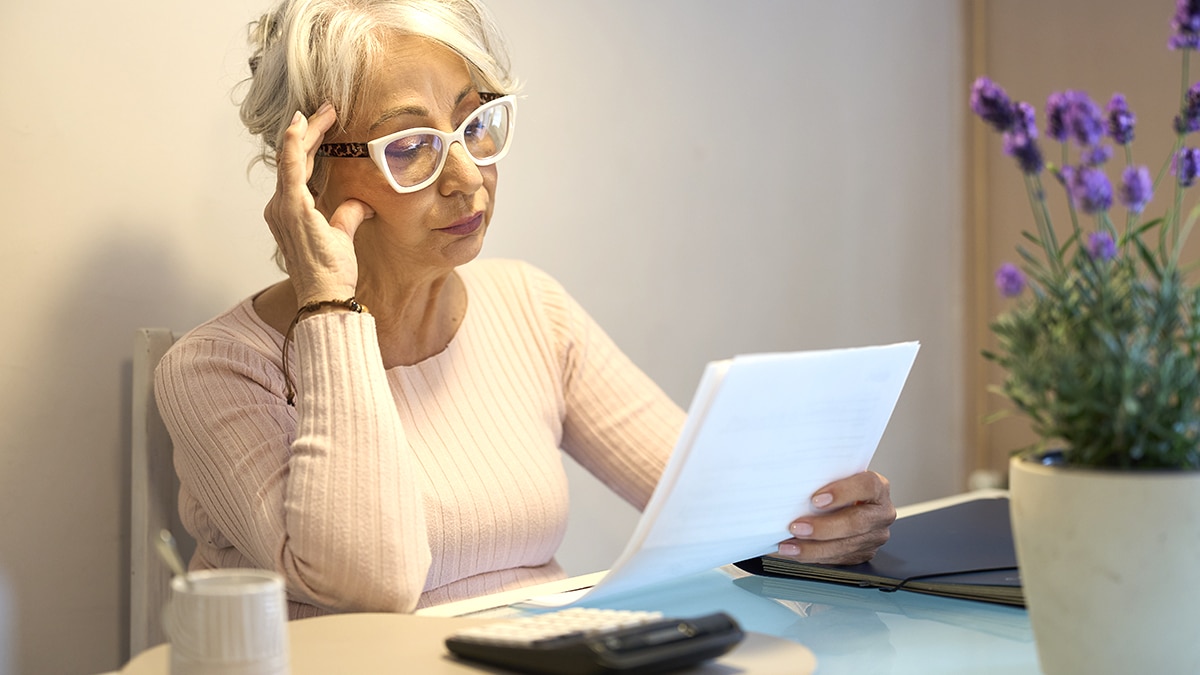 “Je croyais que les petits boulots cotisaient automatiquement” : cette vendeuse perd 8 années pour n’avoir jamais validé ses bulletins