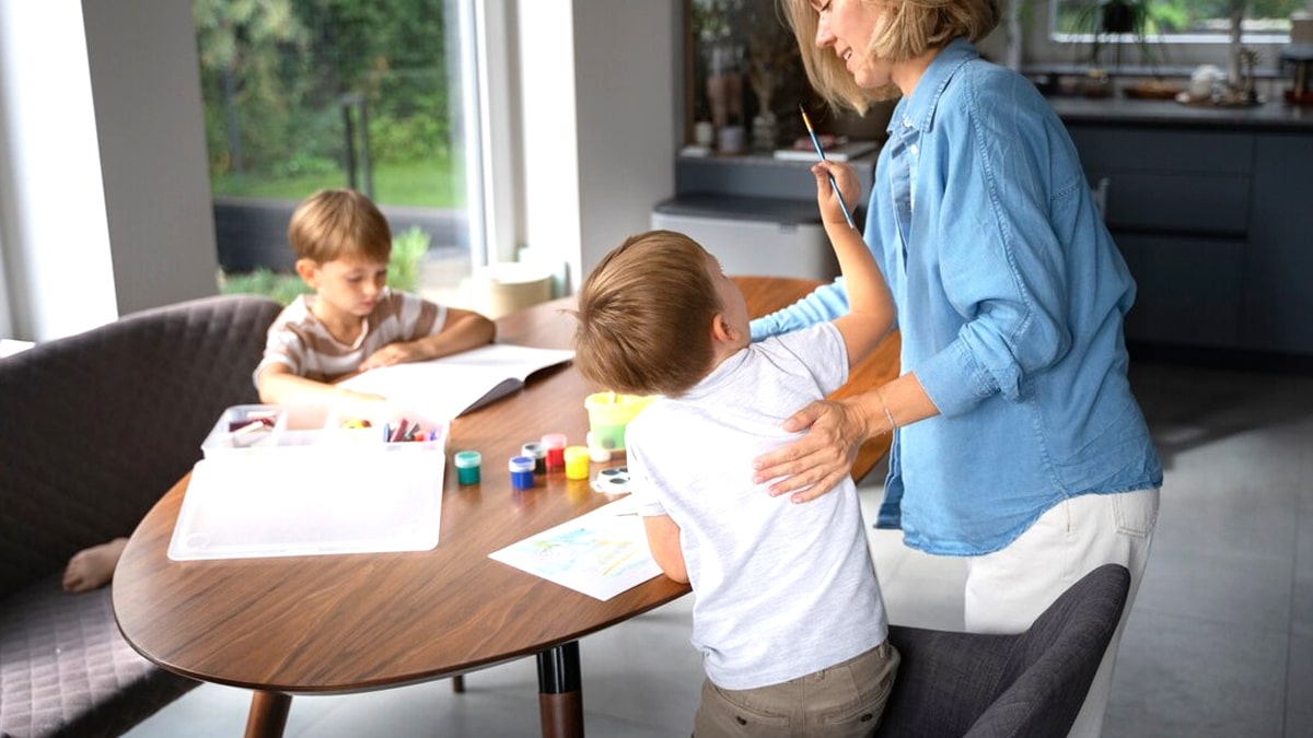 Ce formulaire oublié prive 40 % des jeunes parents de l’aide à la garde d’enfant dès le premier mois