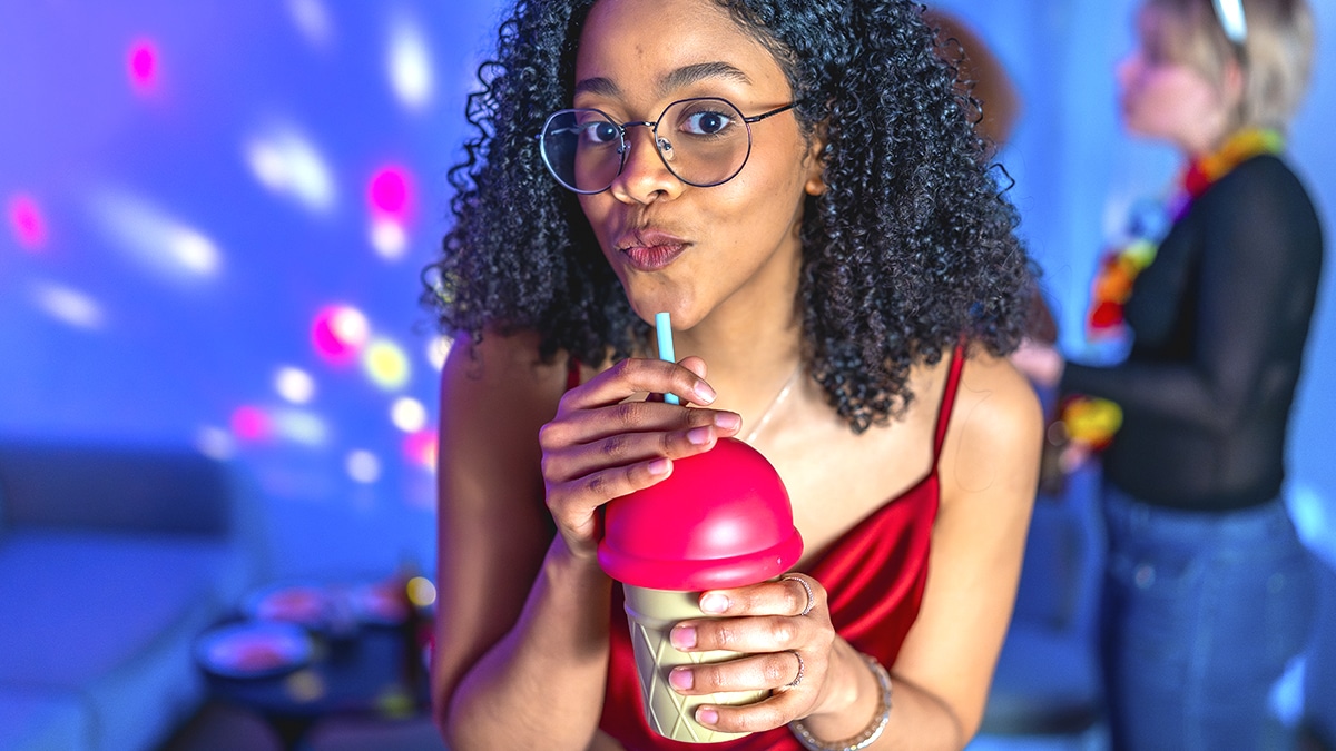 Savoureuse, saine, pétillante et totalement naturelle : voici la nouvelle boisson tendance que tout le monde va adopter cet été pour se rafraîchir sans culpabiliser