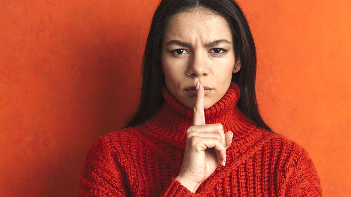 Ces 8 phrases trahissent un comportement égocentrique invisible mais toxique au quotidien