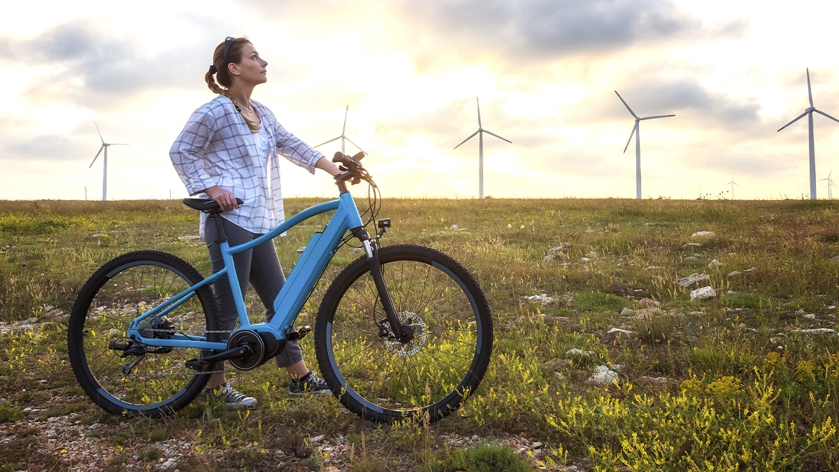 Ce vélo électrique surpuissant et futuriste peut réellement atteindre les 95 km/h : un modèle impressionnant qui bouleverse les règles du marché de la mobilité urbaine