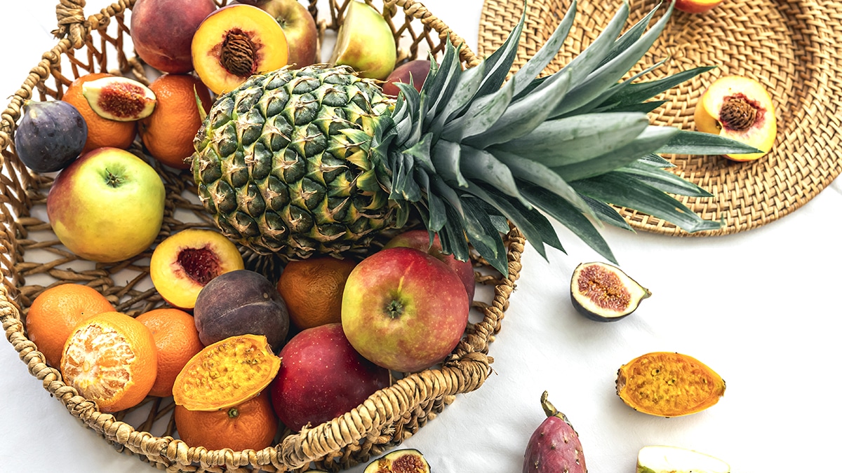 Ce fruit surnommé “or noir” par les nutritionnistes transforme littéralement vos os et booste votre production de collagène selon une experte en santé naturelle