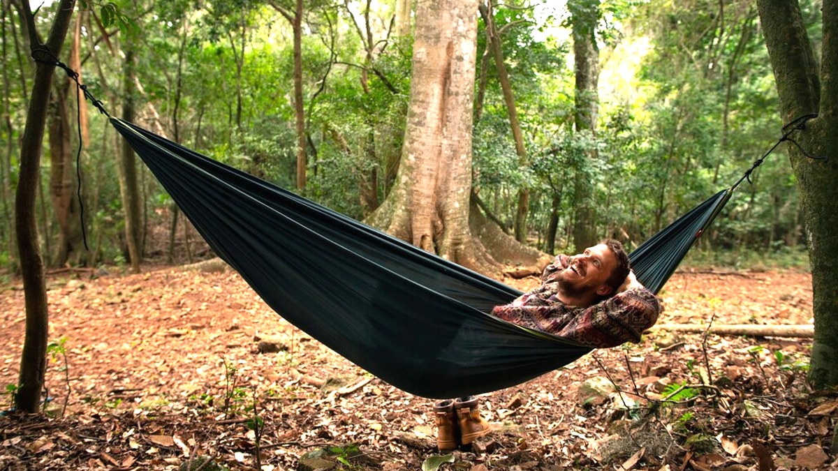 “On m’a interdit de mettre un hamac entre deux arbres” s’étonne ce campeur après une verbalisation en espace classé forêt communale