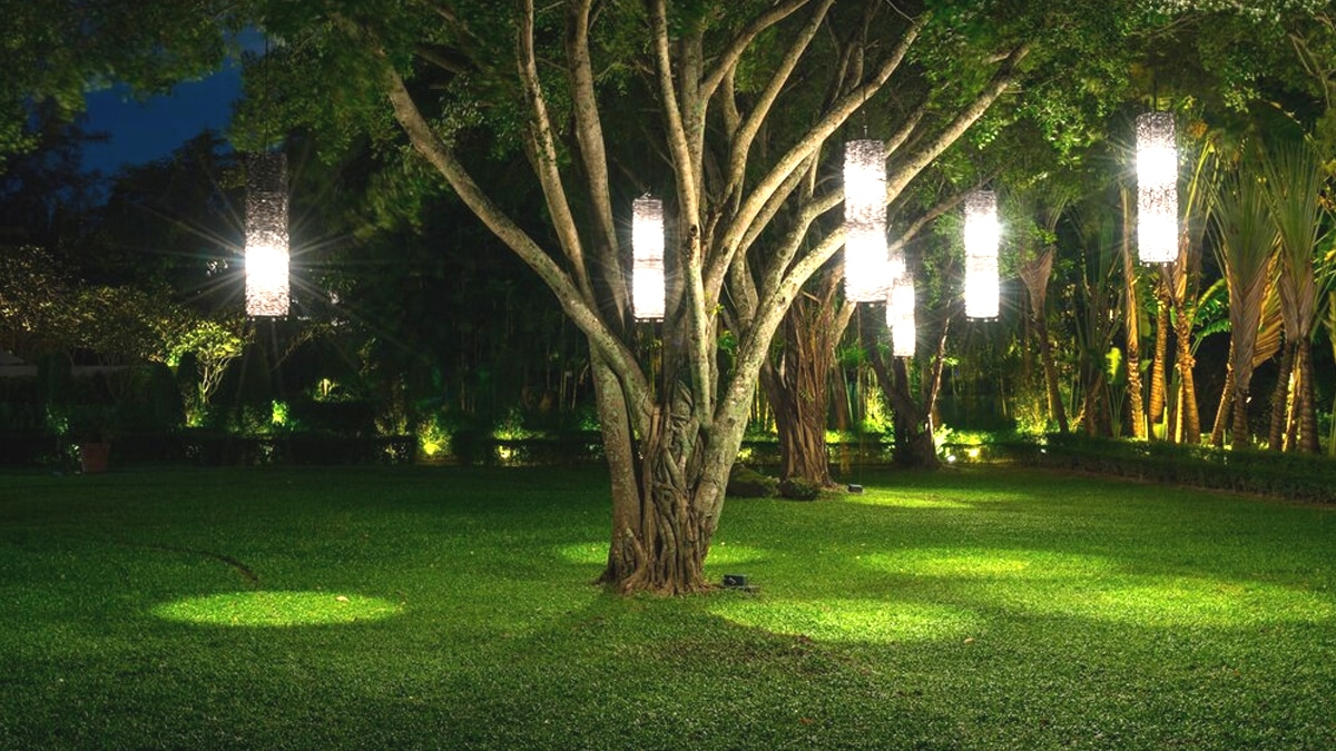 “On m’a fait retirer les lampes solaires du jardin” confie cette mère après un contrôle en zone classée et une mise en conformité imposée