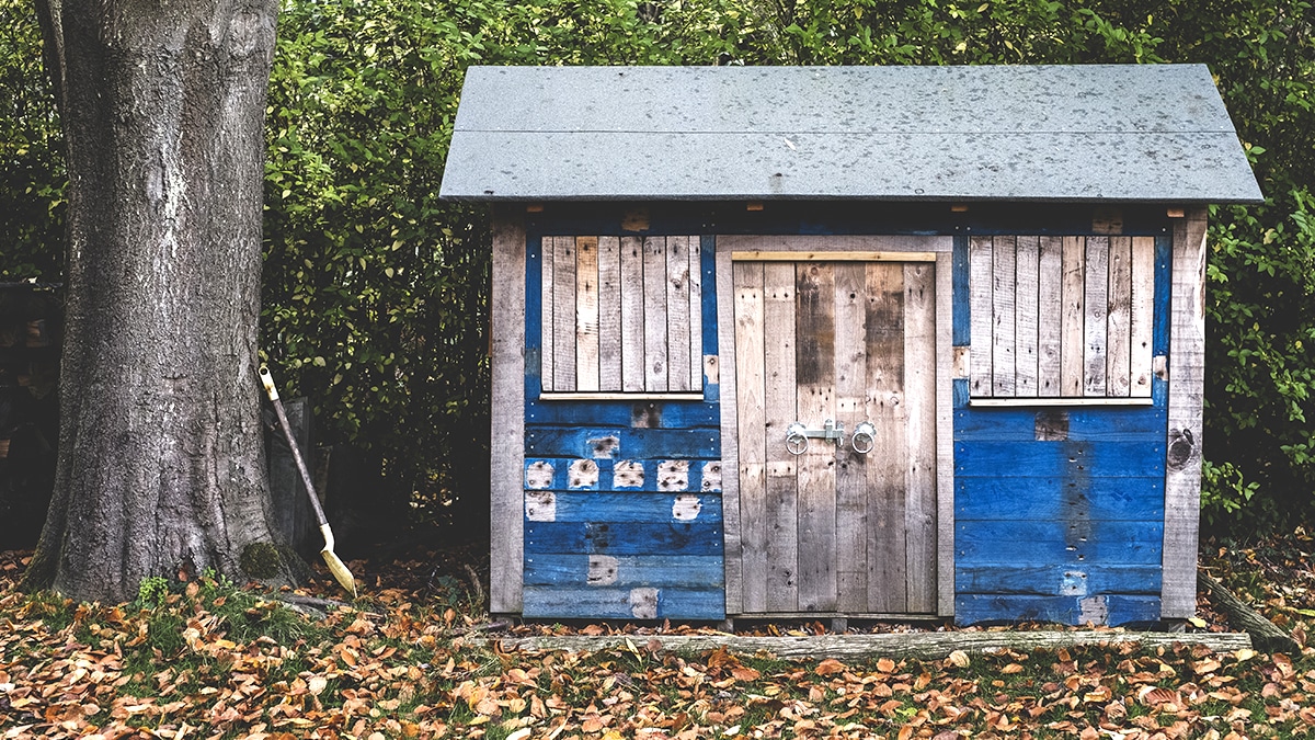 “Je croyais que c’était juste un abri de jardin” explique cette mère de famille après avoir reçu une injonction de démontage de sa cabane achetée en kit chez un grand distributeur