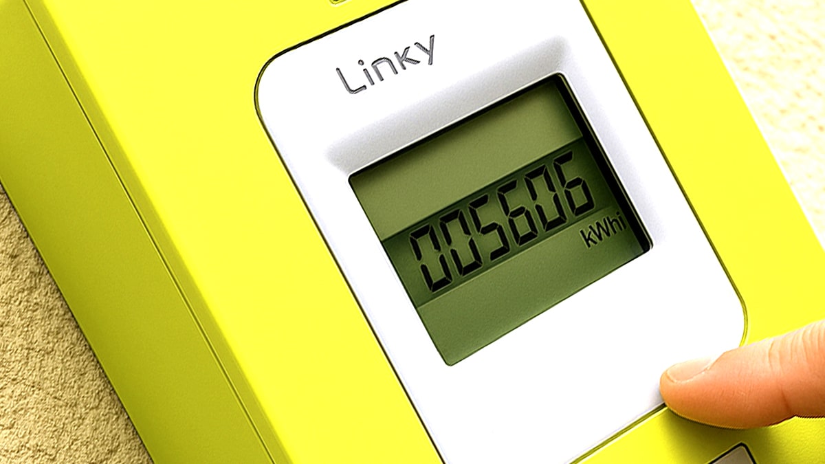 Linky : certains foyers voient leur puissance abaissée automatiquement en cas de dépassement, sans qu’EDF ne les prévienne