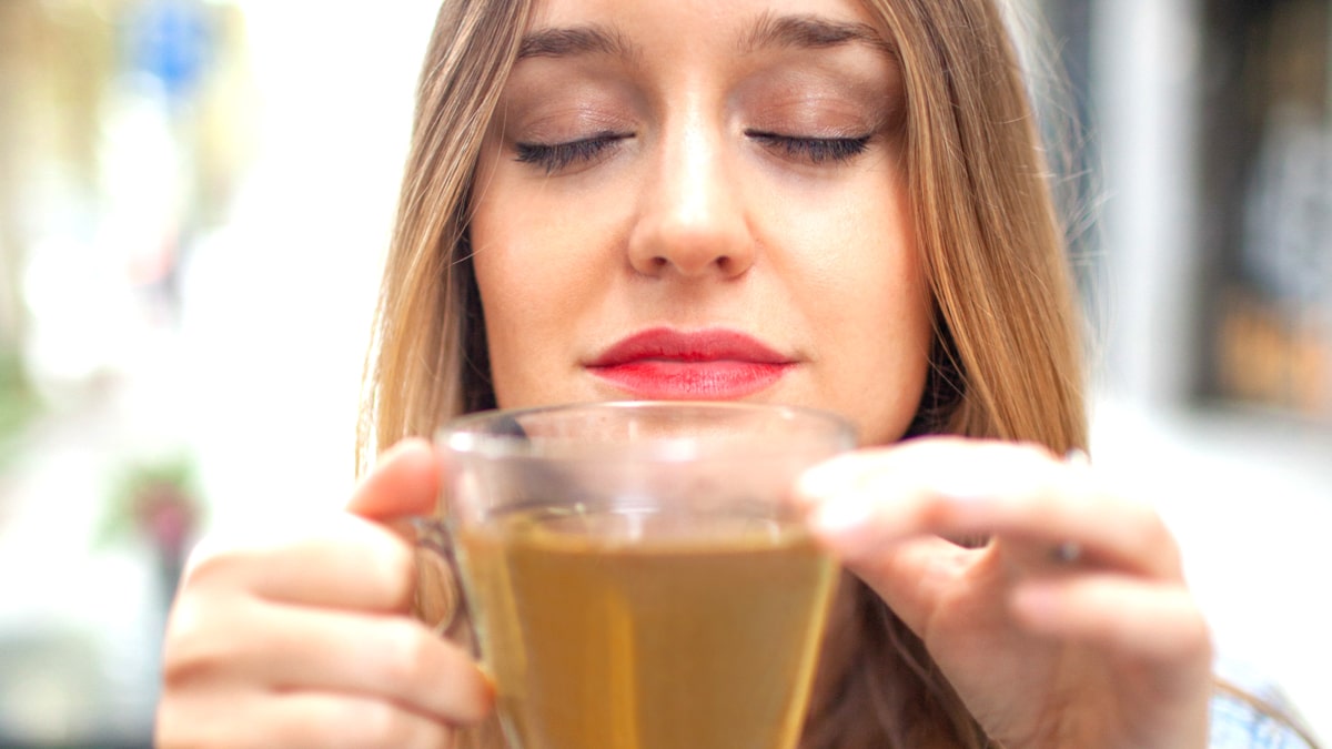 Ma vie a changé totalement grâce à ce thé : cette infusion brûle les graisses et étonne les nutritionnistes