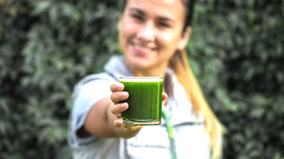 Conseils de coachs Herbalife : ces aliments à éviter avant de marcher pour maigrir plus vite