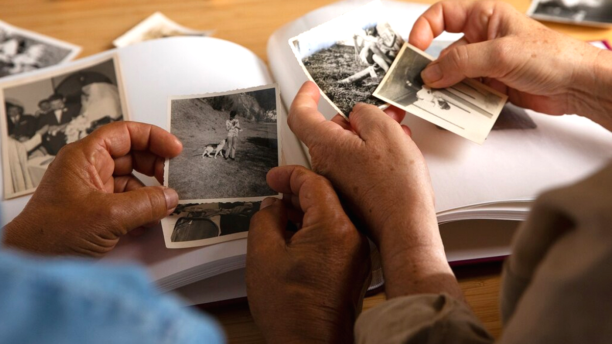 Un rescapé de la guerre retrouve son bataillon grâce à une photo perdue depuis 75 ans