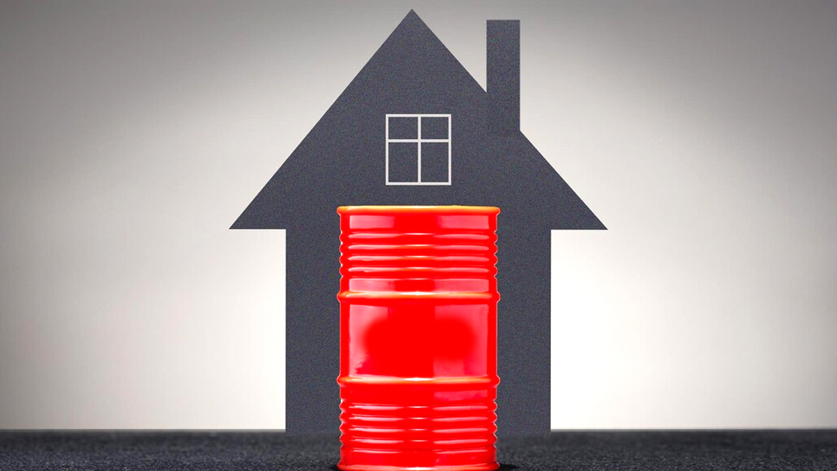 Ils découvrent du pétrole lourd sous leur maison, mais la loi les empêche de toucher un seul euro