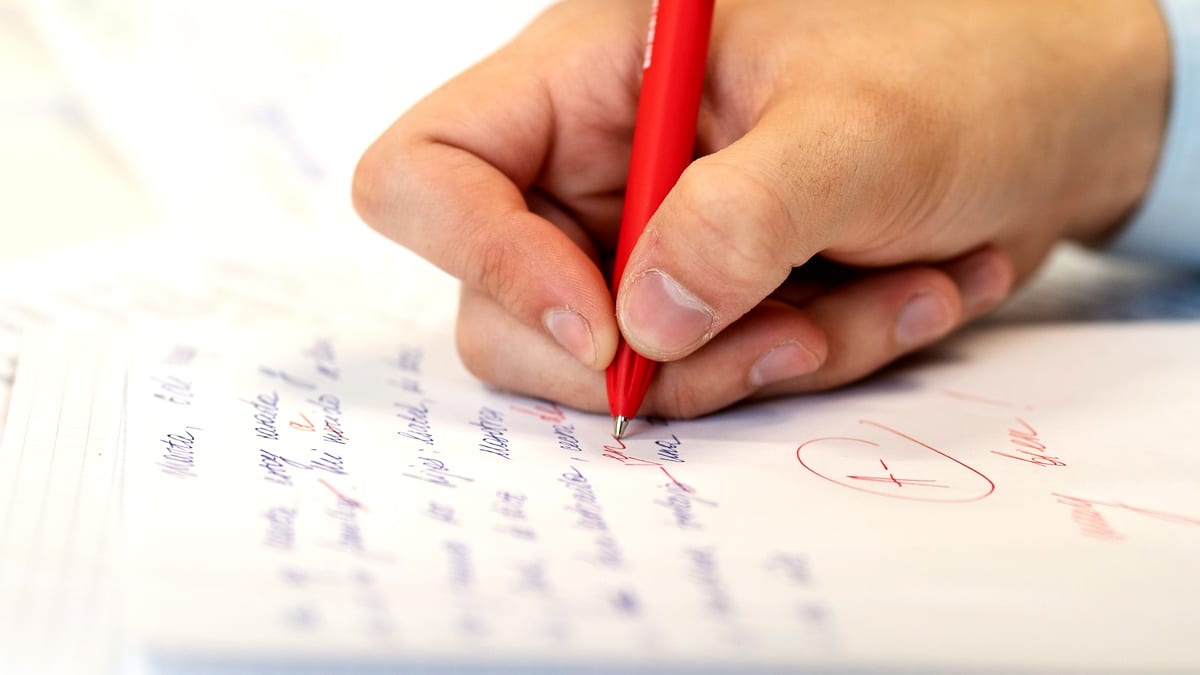 Ma voix a tremblé quand j’ai entendu les résultats : tensions dans les collèges face aux notes du nouveau brevet