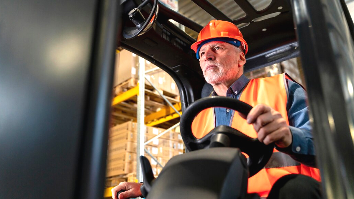 “Je n’ai jamais su qu’il fallait réclamer la carrière longue” : cet ancien cariste subit une décote injuste de 12 % car il n’a pas fait cette demande