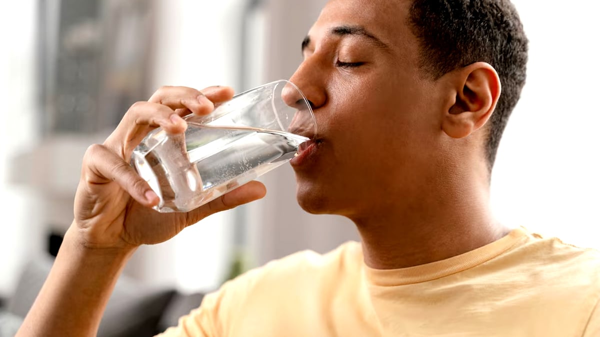 “J’ai bu cette bouteille en pensant que c’était de l’eau” : c’était du vinaigre blanc et j’ai vomi toute la soirée “Je venais de finir mon footing”