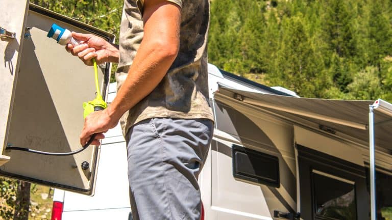 “On pensait être tranquilles avec un fourgon L2H2” : les nouveaux radars thermiques détectent l’occupation illégale de nuit dans les vans