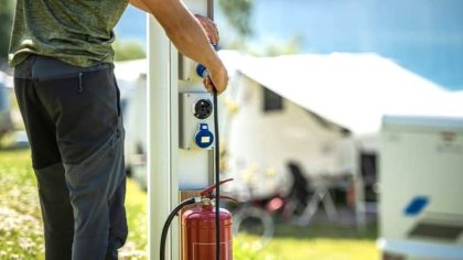 “J’ai branché une prise 220V à l’arrière” : les raccordements non protégés par disjoncteur sont désormais contrôlés systématiquement