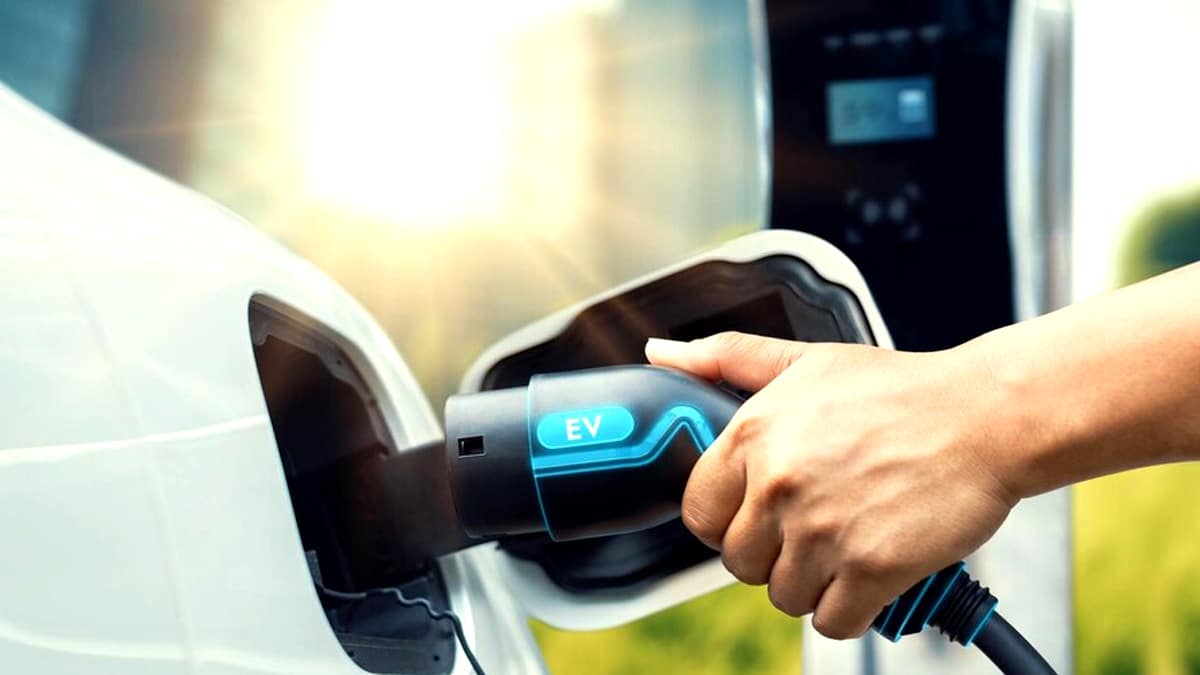 “Mon chargeur a disjoncté tout le quartier” : certains adaptateurs rapides non certifiés provoquent des surtensions dangereuses