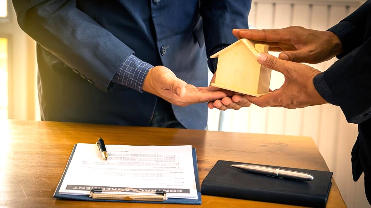 Ceux qui ont eu un crédit immobilier entre 2010 et 2015 avec taux variable peuvent désormais renégocier “sans pénalités, selon décret”