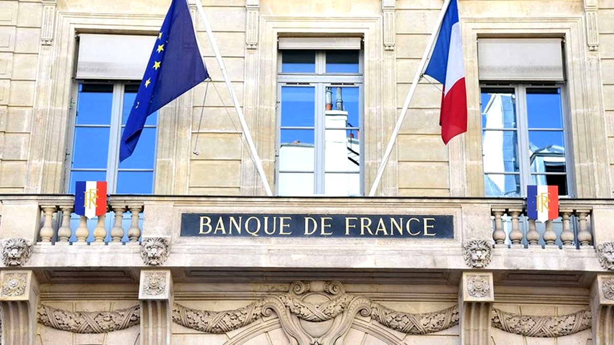 La Banque de France rappelle qu’un changement de RIB mal signalé peut geler tous les virements sociaux “pendant plusieurs semaines”