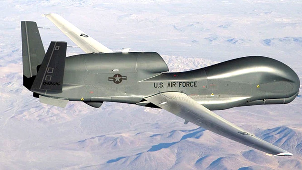 Un rapport secret révèle que des drones militaires sont testés sur des cibles factices humaines “c’est un risque éthique selon un officier”