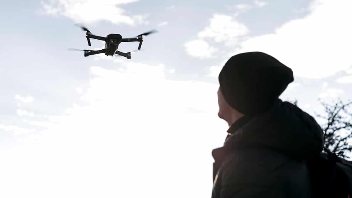 Un système de défense anti-drone autonome a été testé dans les Alpes “il a neutralisé 12 cibles sans erreur selon les documents internes”