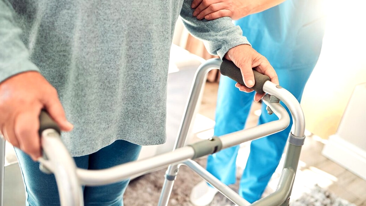Depuis le décret du 16 juin 2025, les ménages touchant une rente invalidité doivent renouveler leur certificat médical tous les 18 mois