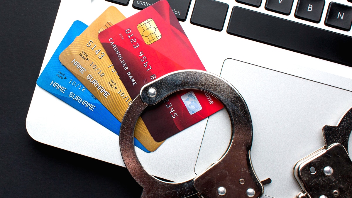 Un arrêté prévoit de plafonner les frais d’incidents bancaires à 15 € par mois pour les clients fragiles “entrée en vigueur en octobre”