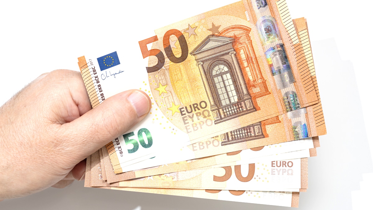 “Ce n’est pas votre banque qui alerte mais le fisc” tout versement supérieur à 10 000 euros est automatiquement signalé à la DGFiP