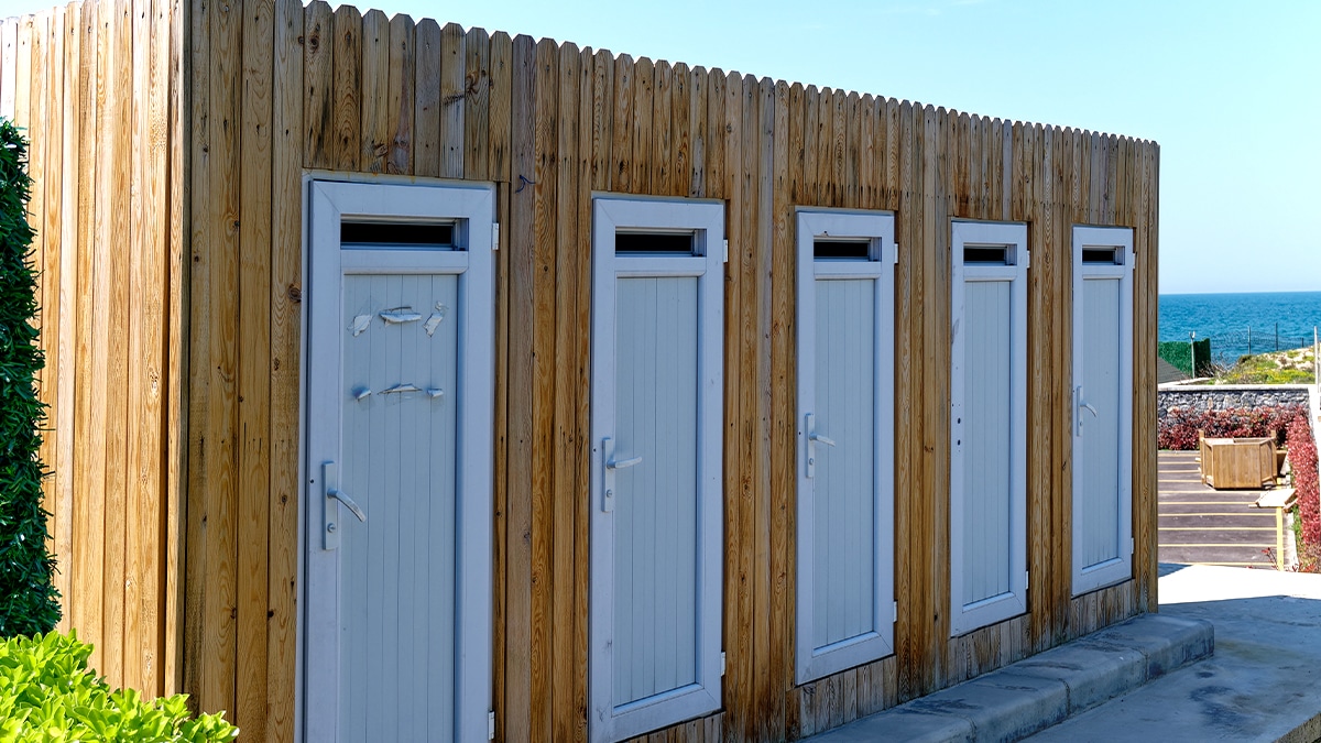 L’utilisation de toilettes sèches improvisées est verbalisée dans plusieurs départements “les dépôts naturels ne sont plus tolérés”