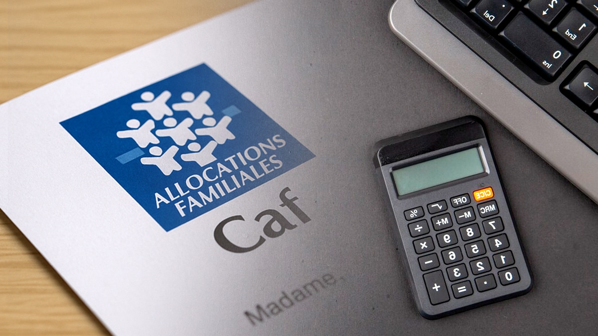 Ceux qui ont reçu un trop-perçu de CAF vont devoir tout rendre avant la rentrée “les notifications sont déjà envoyées”