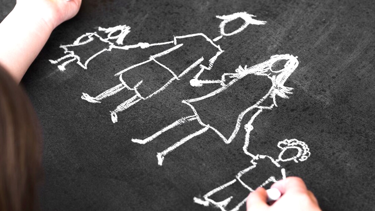 Bonne nouvelle pour les familles recomposées : les droits à l’allocation de rentrée scolaire peuvent être cumulés “si chacun fait la demande”