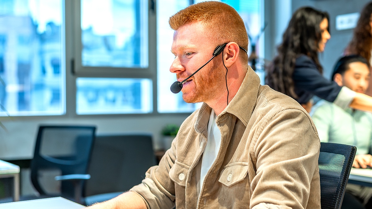Ma fiche de paie réelle comme téléconseiller dans un centre d’appel en 2025 “je suis payé comme un débutant après 4 ans, c’est révoltant”