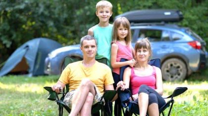 “On voulait juste faire pousser des tomates pour nos enfants” : une famille expulsée d’un camping pour quelques plants jugés illégaux “la direction a parlé d’atteinte au règlement et de trouble au voisinage, on ne s’attendait pas à ça en vacances”