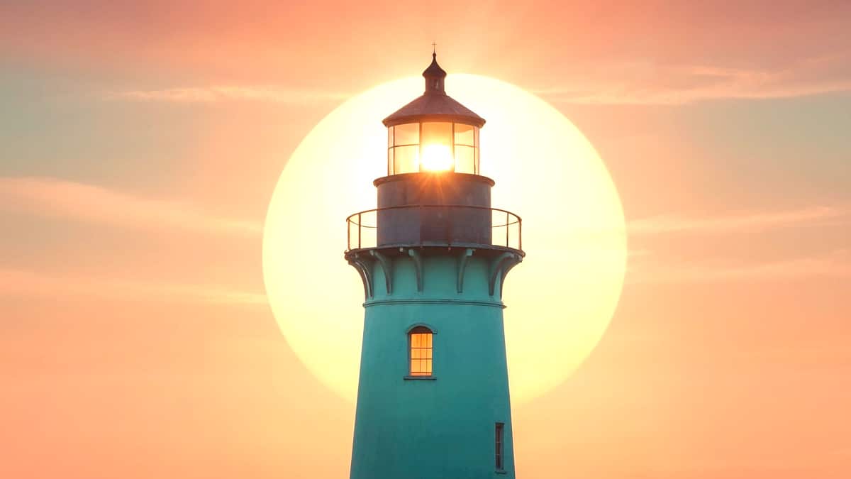 Une pile thermique oubliée depuis 70 ans alimente encore un phare breton “on ne sait pas comment elle tient le coup”