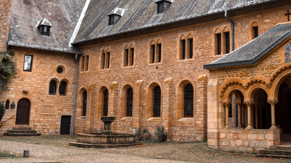 “Je pensais que c’était une étable” : cette ancienne dépendance renfermait un pressoir du XVe siècle en parfait état