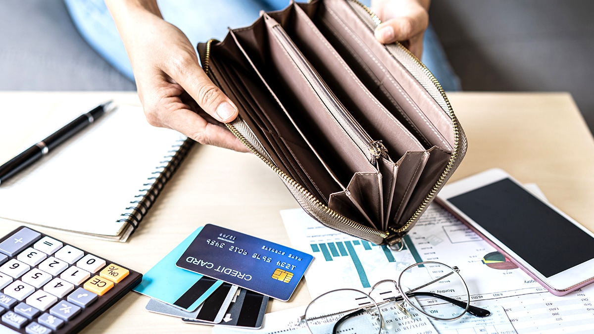 Ceux qui collectionnent les carnets de chèques et papiers administratifs anciens peuvent tomber sur des bons du Trésor oubliés encore valides “sous conditions”