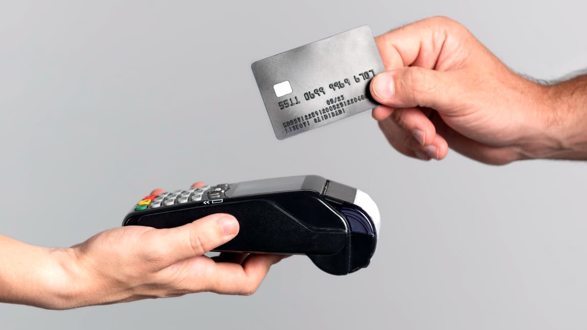 Ceux qui ont activé le paiement sans contact dès sa sortie doivent vérifier cette anomalie comptable “dépistée dans certains relevés de 2014”