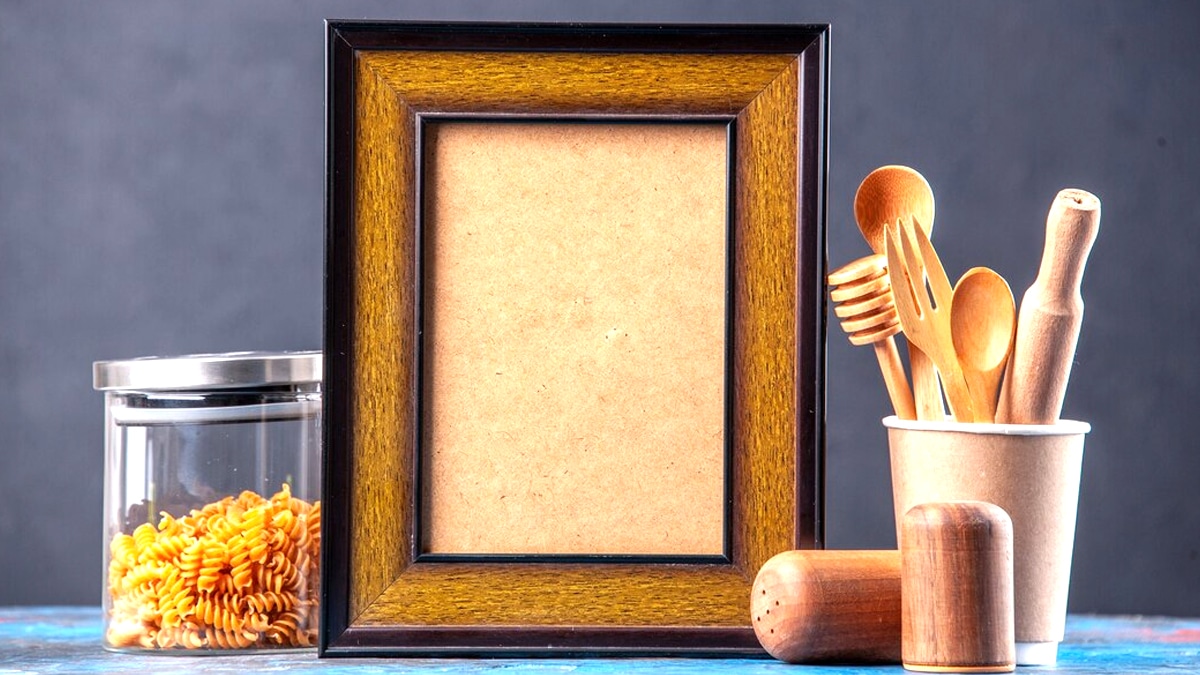 “Ce tableau accroché dans la cuisine avait l’air banal”?: il dissimulait une liasse de billets anciens scotchés au dos “on les avait mis là pendant la guerre”