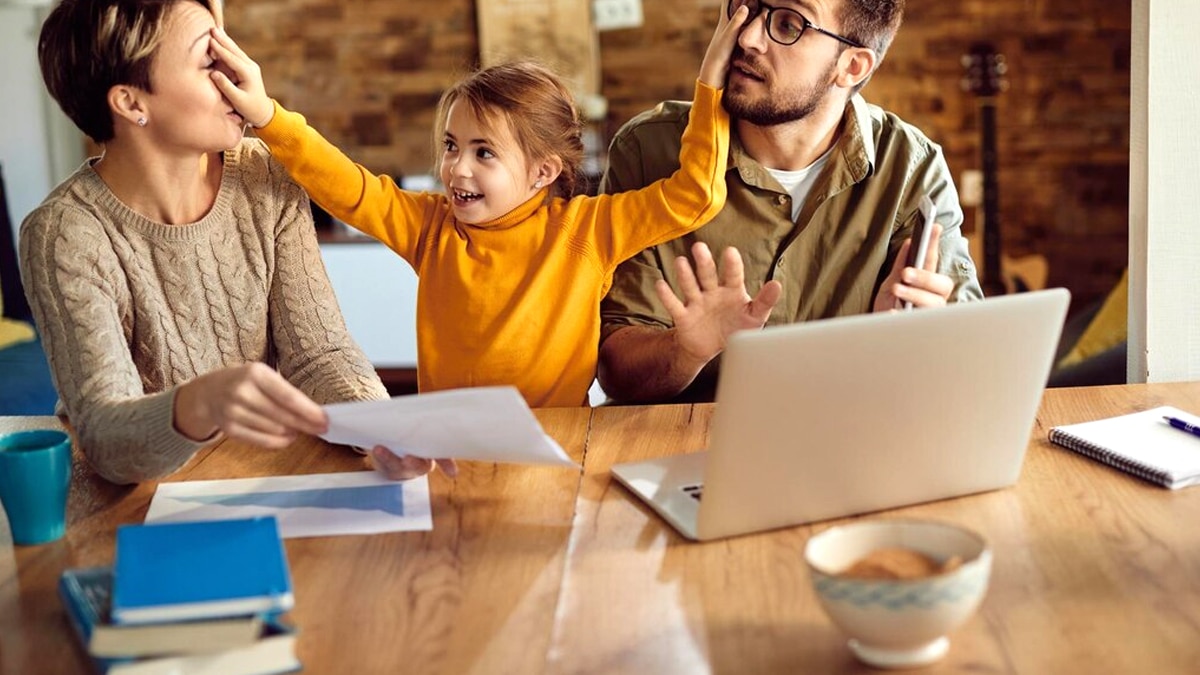 Les familles devront désormais signaler toute absence de plus de 24 h par courrier recommandé “le mot dans le carnet n’est plus suffisant”