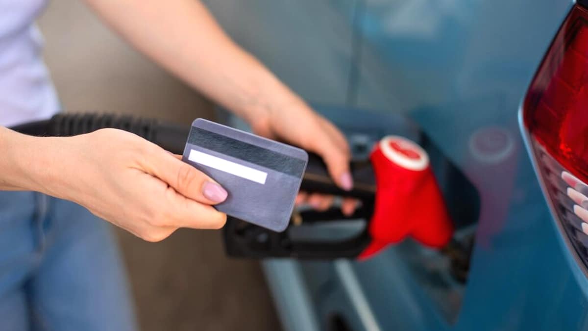“Je suis artisan, et j’ai appris que j’avais droit à une aide carburant rétroactive de 372 € grâce à mon statut de micro-entreprise”
