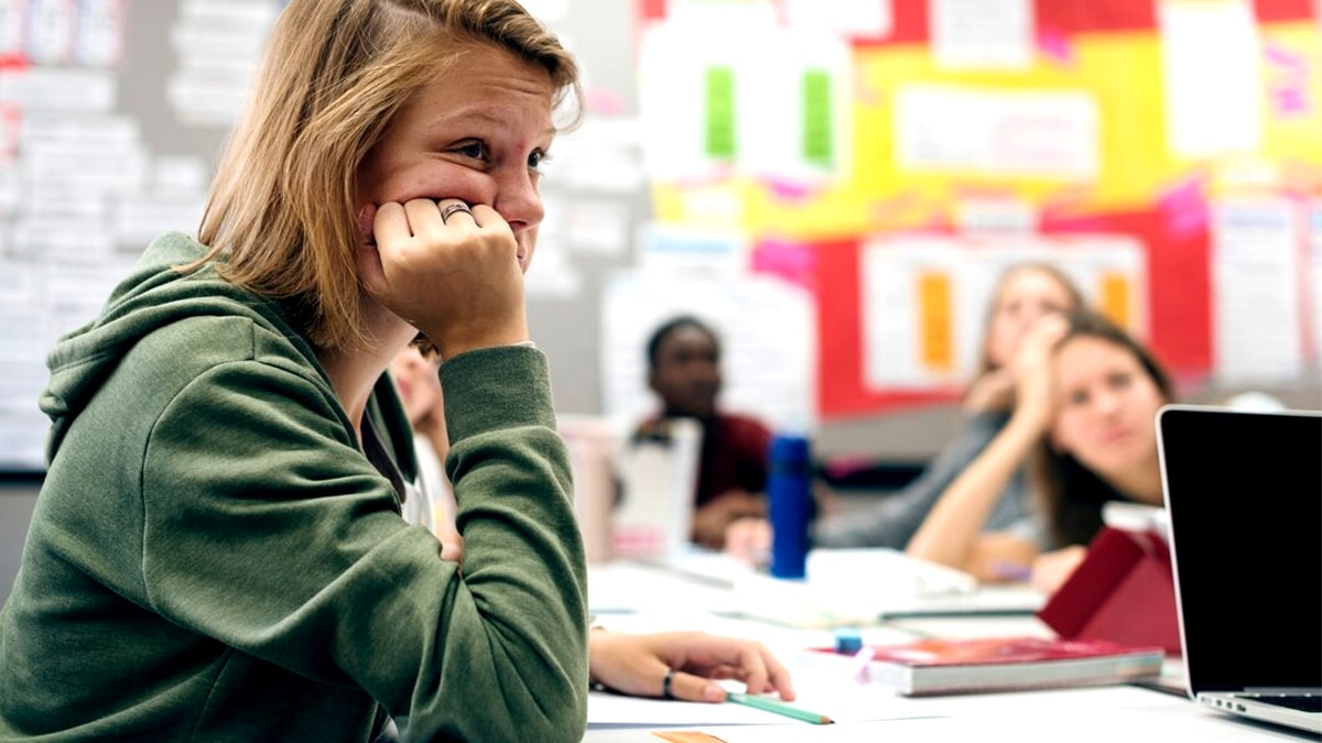 “J’ai découvert trop tard que ma fille ne serait pas prise en internat : l’établissement avait changé son système de priorité sans nous avertir”