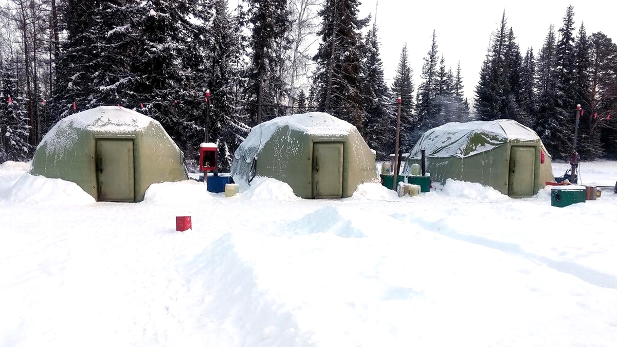 Ce camping haut-savoyard propose un système d’igloos en chanvre compressé “on dort à 21 degrés même par 35 °C dehors”