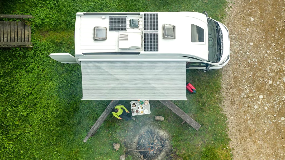 Ce camping-car solaire intègre une climatisation écoresponsable “c’est la première fois que je pars sans transpirer la nuit”