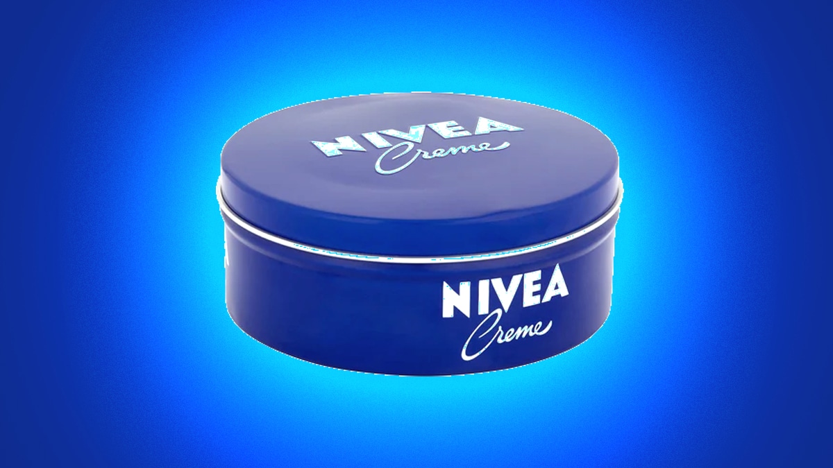 “On pensait que c’était la plus inoffensive” mais la crème Nivea contient encore en 2025 des composés abandonnés par d’autres marques depuis des années