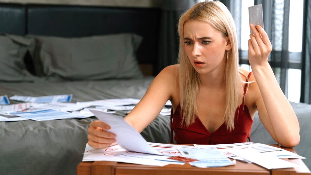 “Je croyais que c’était temporaire” dit cette étudiante après avoir perdu sa bourse pour cause de revenus déclarés trop tard