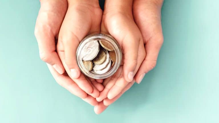 “Ils surveillent tout maintenant” souffle un contribuable après avoir reçu un avertissement pour un don familial non déclaré