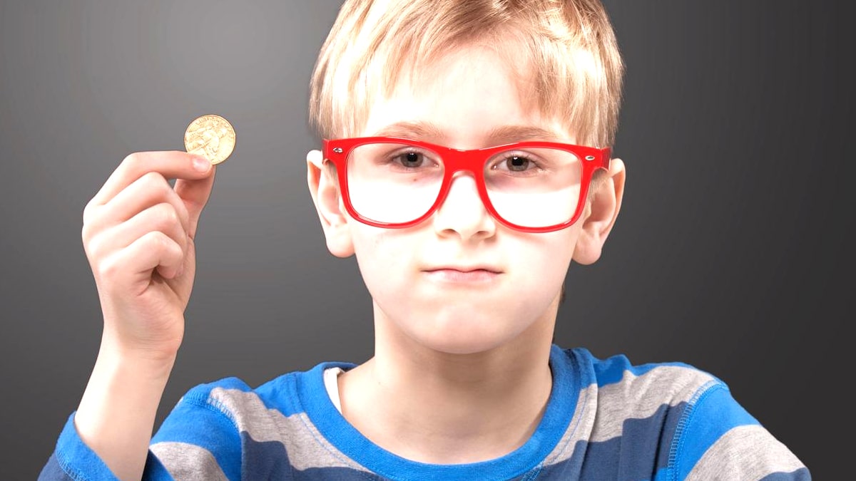“C’était juste une vanne automatique” disent des parents surprises par le recalcul de leurs allocations pour revenus d’enfant majeur