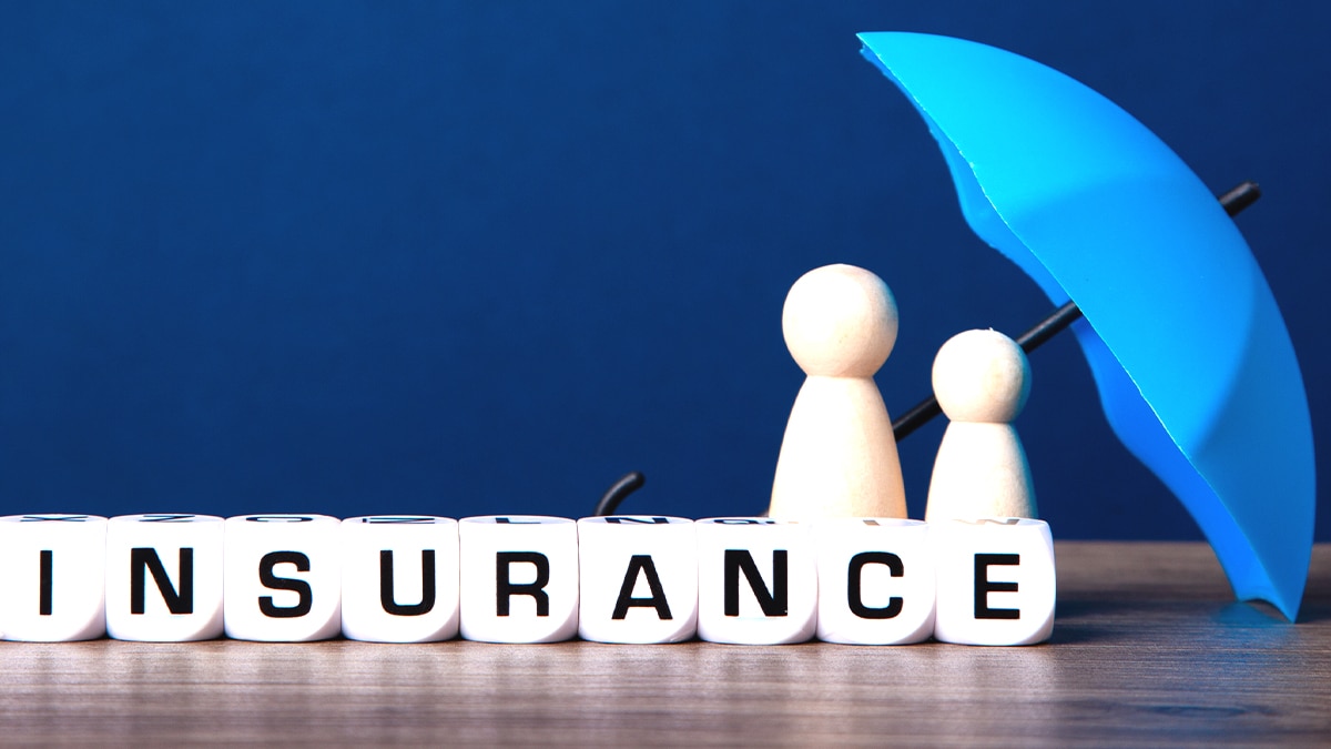 “On croyait que c’était inclus dans l’assurance” affirment des copropriétaires après sinistre de façade non couvert
