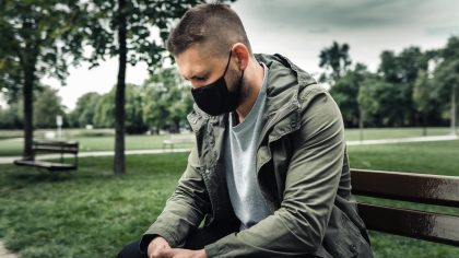 Abandonnés par le système : Les chômeurs de longue durée face à un futur incertain sans nouvelles mesures de soutien après deux ans