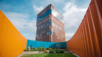 « Ce moment change la donne » le premier gratte-ciel imprimé en 3D à énergie positive ouvre ses portes en Europe dès le 29 juillet 2025