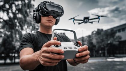 C’est un tournant pour les forces de l’OTAN : un casque neuronal permet de contrôler plusieurs drones simultanément dès août 2025